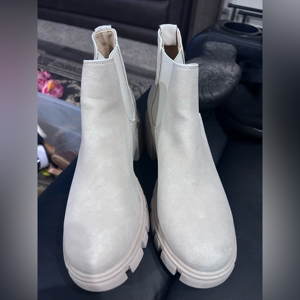 Women's Cream Ankle Boots